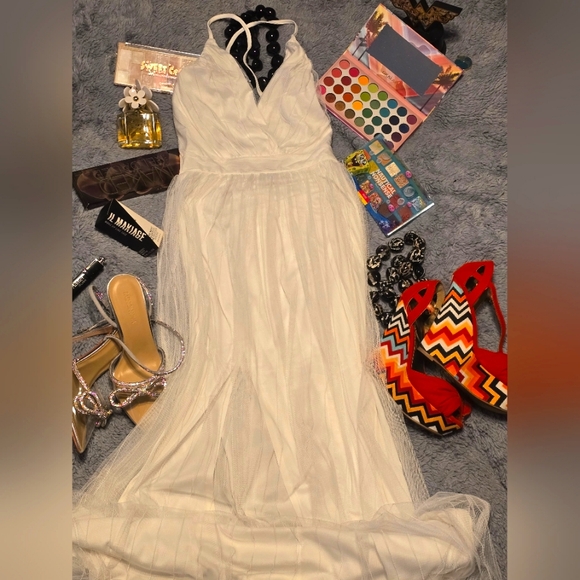 White long dress tulle size Small - Picture 3 of 5